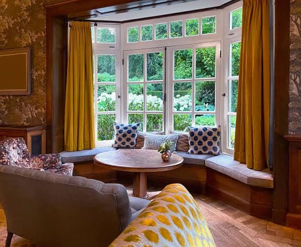 Bay‑Window Seating