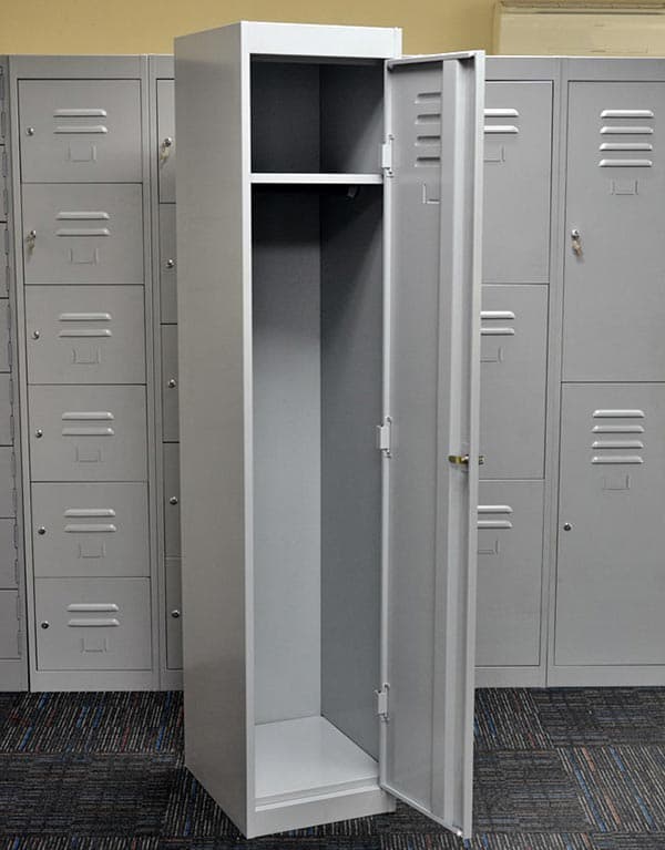 Why Choose Reno & Remodel Carpentry for Locker Cabinets?